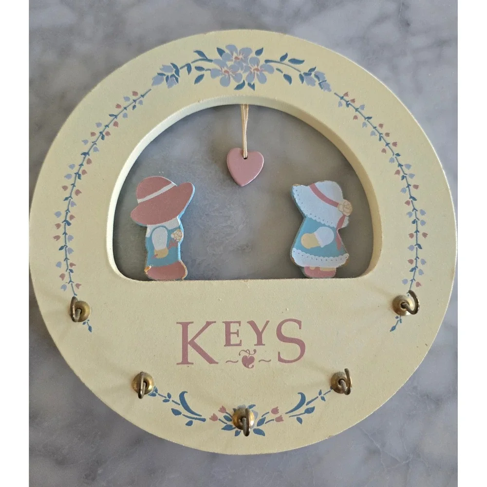 Vintage Wooden Key Rack Sunbonnet Sue & Overall Sam w/Heart Wall Hanging 5 Hooks